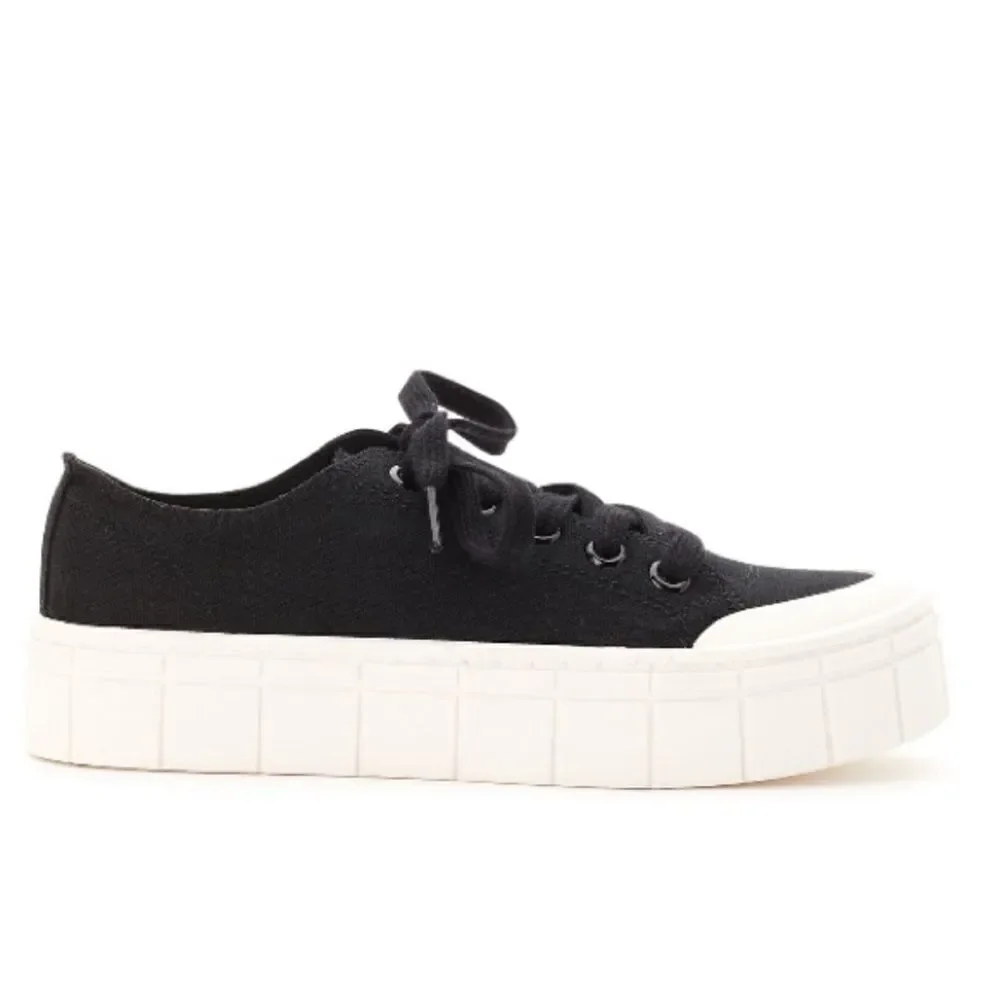 Chunky Lug Sneakers‎